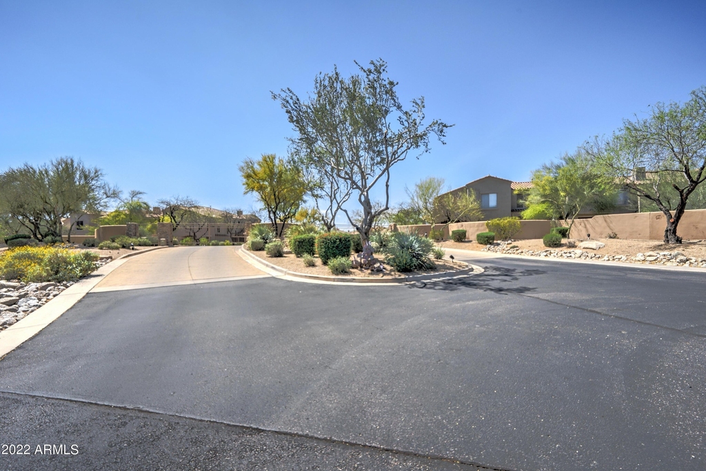 19475 N Grayhawk Drive - Photo 36