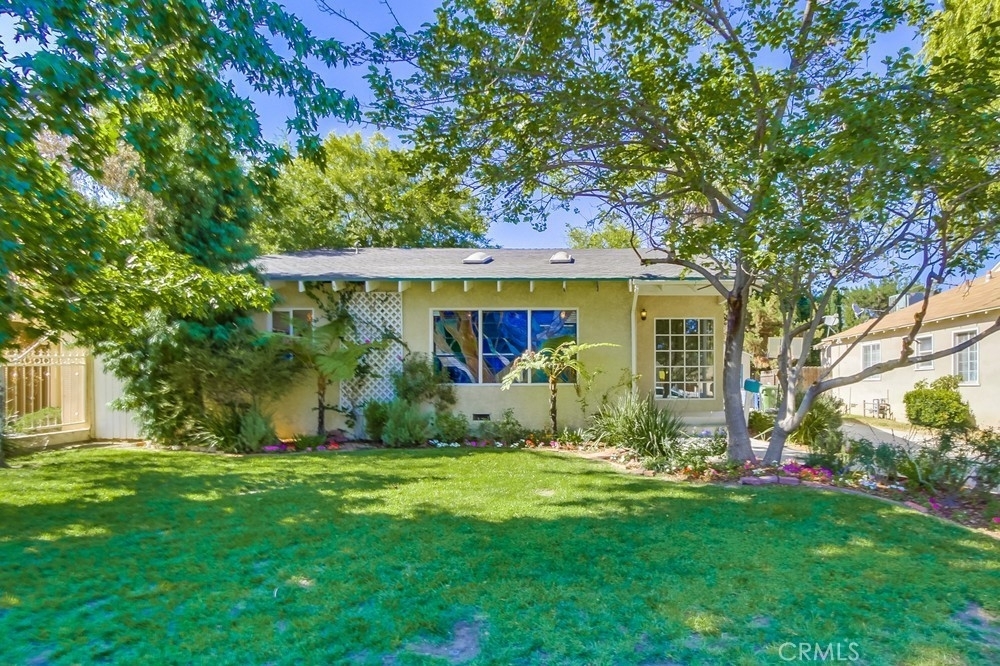 12555 Collins Street - Photo 0