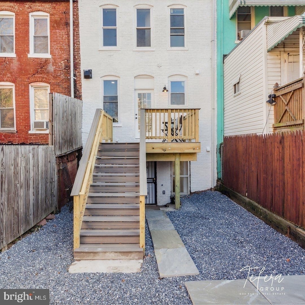 2123 15th Street Se - Photo 8