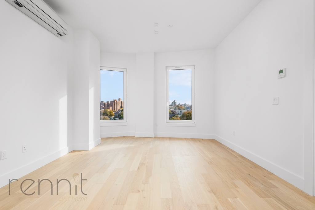 58 Vanderbilt Avenue - Photo 5