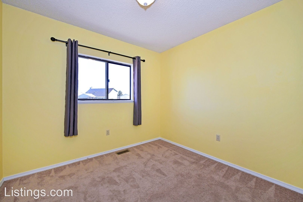 3930 Ayers Drive - Photo 7