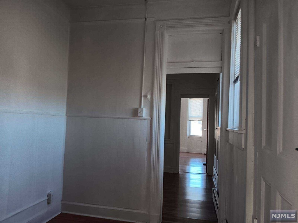 19 Bleecker Street - Photo 4