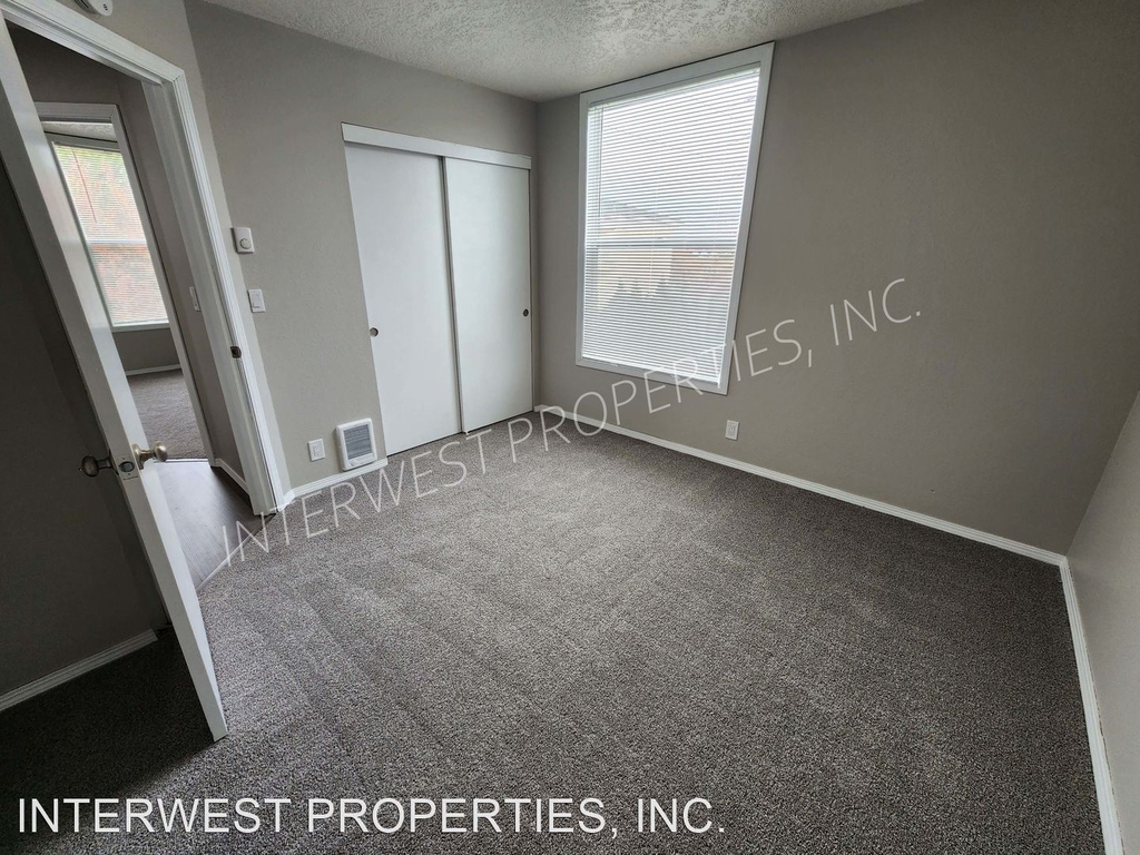 1525 Sw 14th Ave - Photo 10