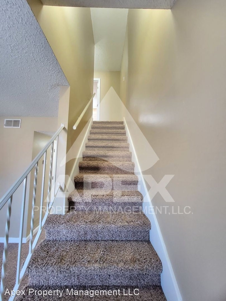 9016 Countryside Lane - Photo 11