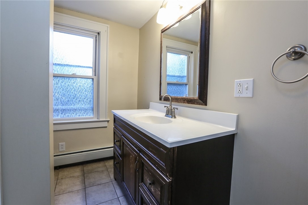 670 Washington Avenue - Photo 4