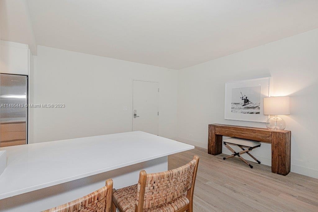 2301 Collins Ave - Photo 8