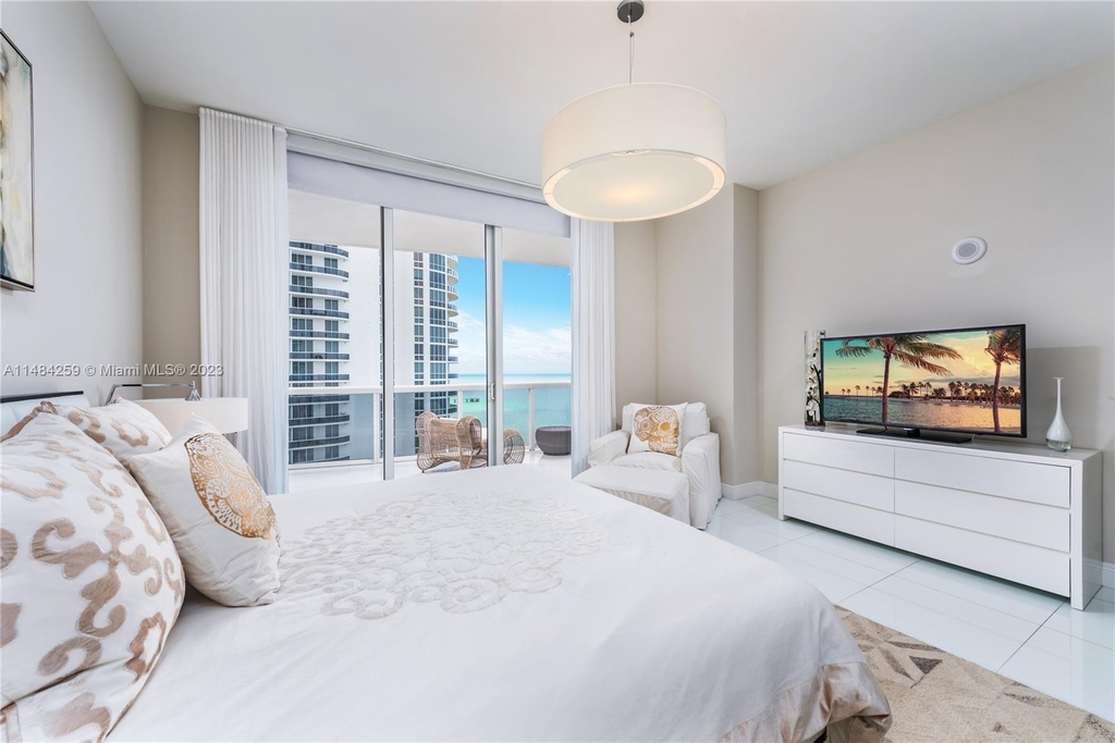 15811 Collins Ave - Photo 1