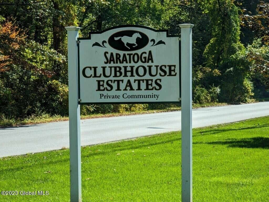 28 Clubhouse Drive - Photo 4