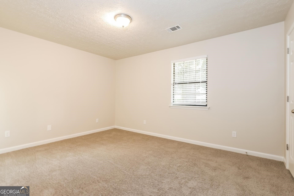 9395 Forest Knoll - Photo 12