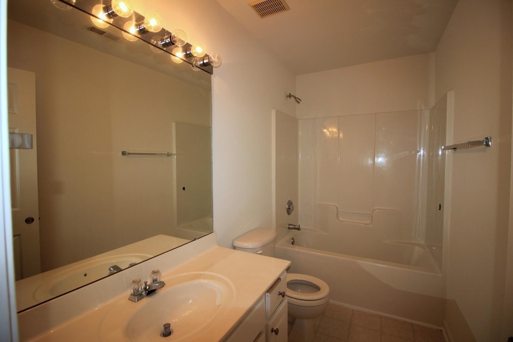 4924 Wyatt Brook Way - Photo 13