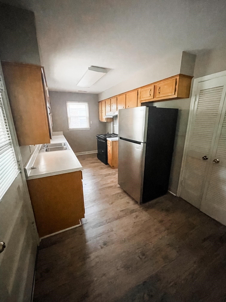 4501 Dunn - Photo 1