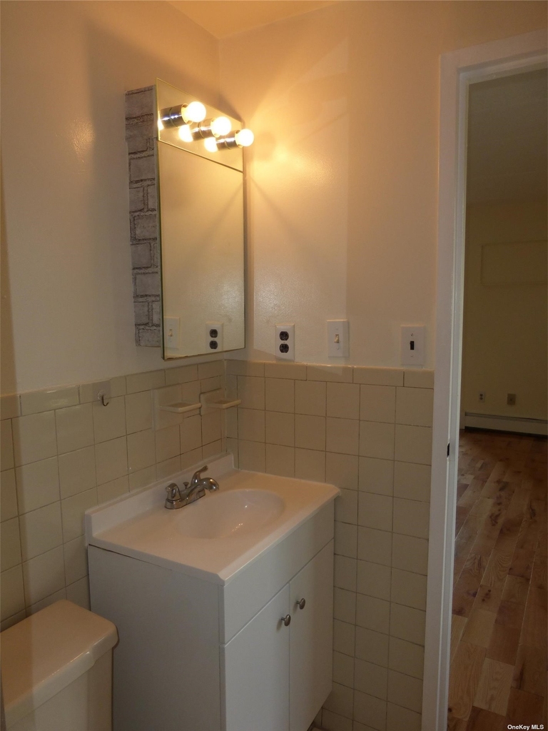 75-22 Parsons Boulevard - Photo 12