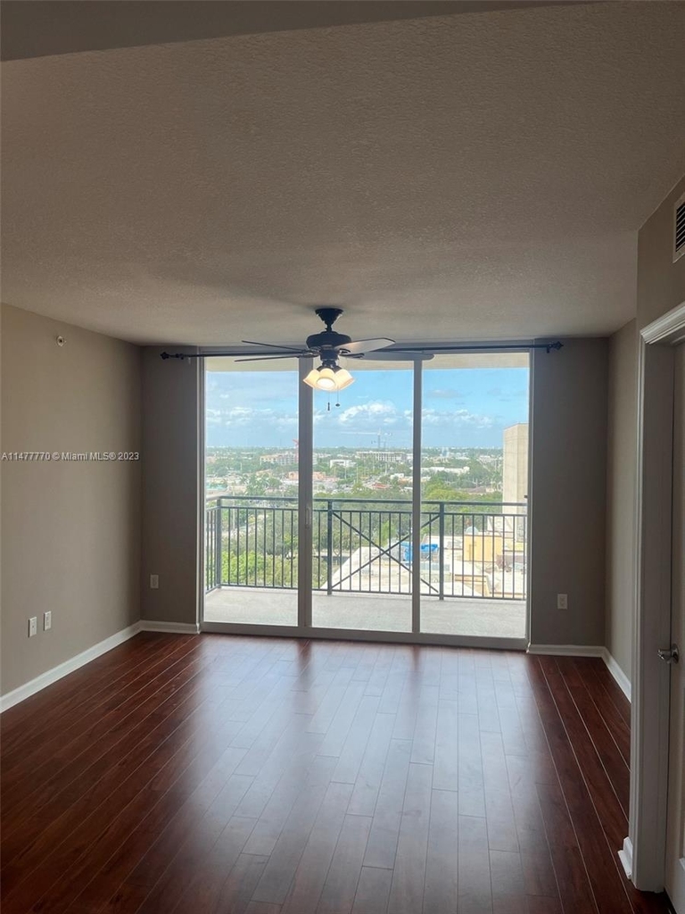 610 W Las Olas Blvd - Photo 3