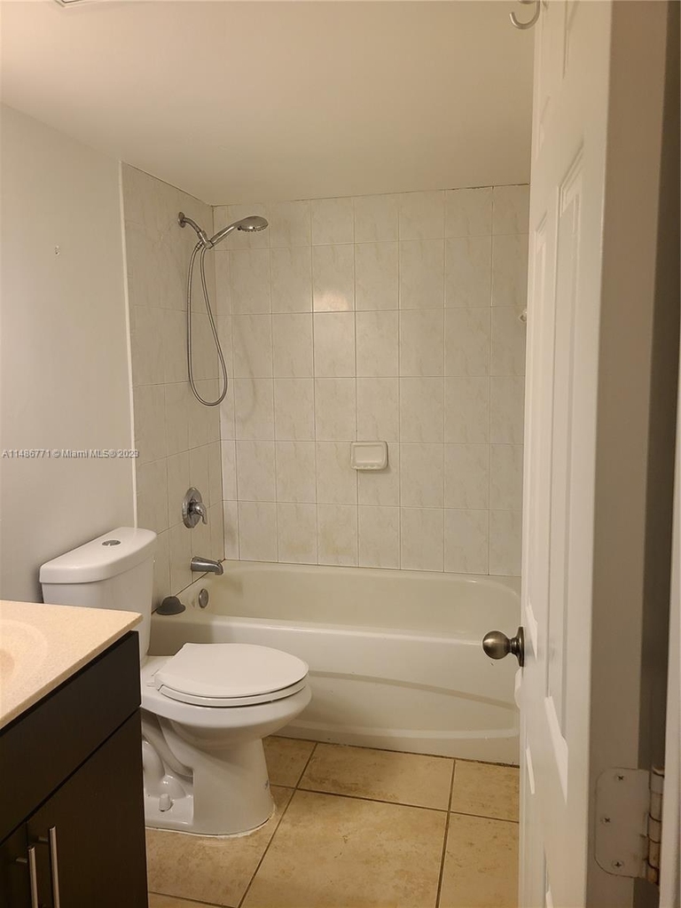 6235 Sw 47th Mnr - Photo 15