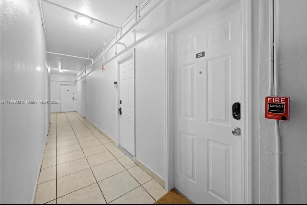 3030 Collins Ave - Photo 15