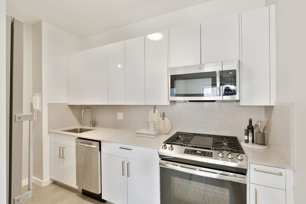 East 27th Street - Photo 2