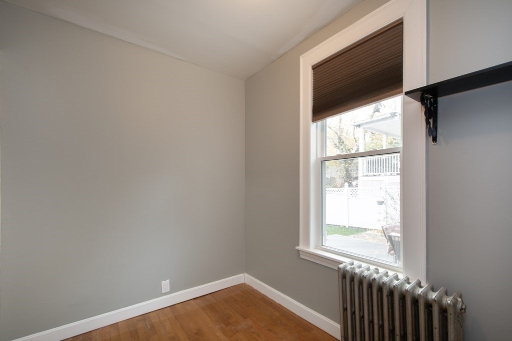181 Metropolitan Ave - Photo 18