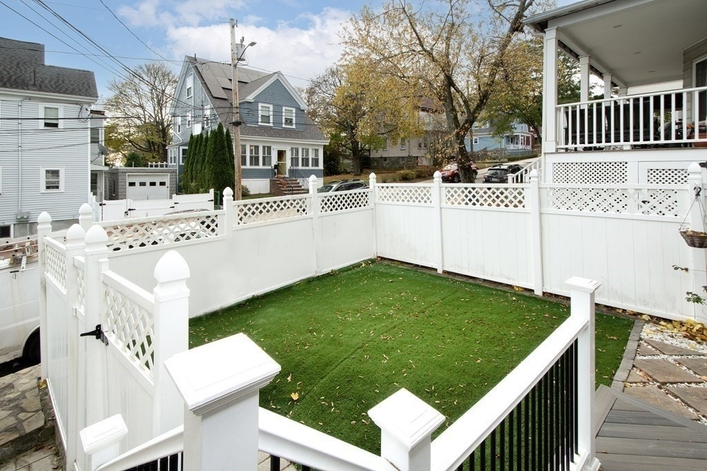 181 Metropolitan Ave - Photo 25