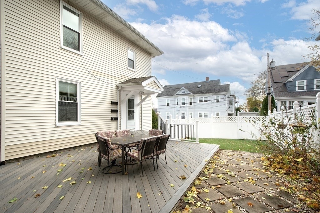 181 Metropolitan Ave - Photo 26
