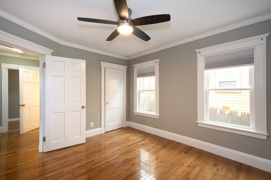 181 Metropolitan Ave - Photo 15