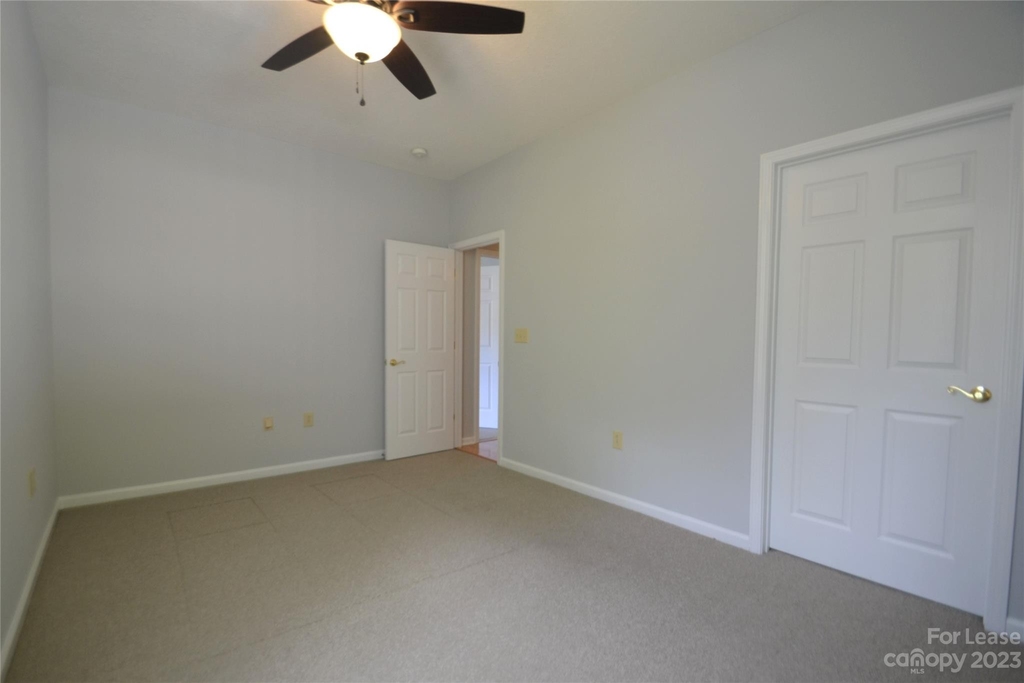 8035 Sultana Circle - Photo 21