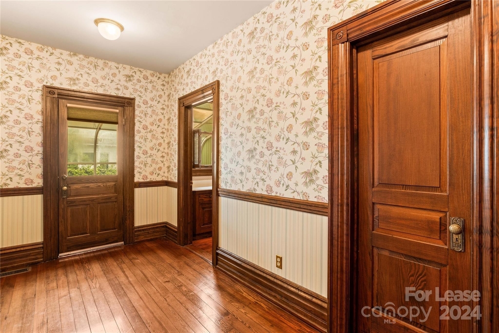 519 N Main Street - Photo 22