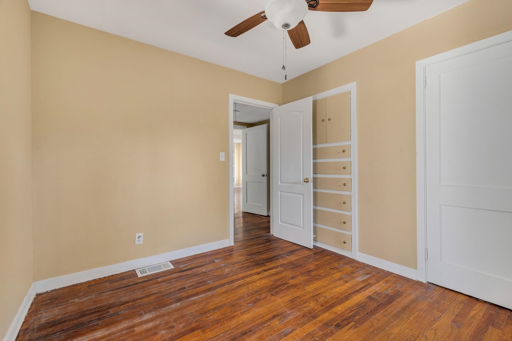 1212 Carraway - Photo 13