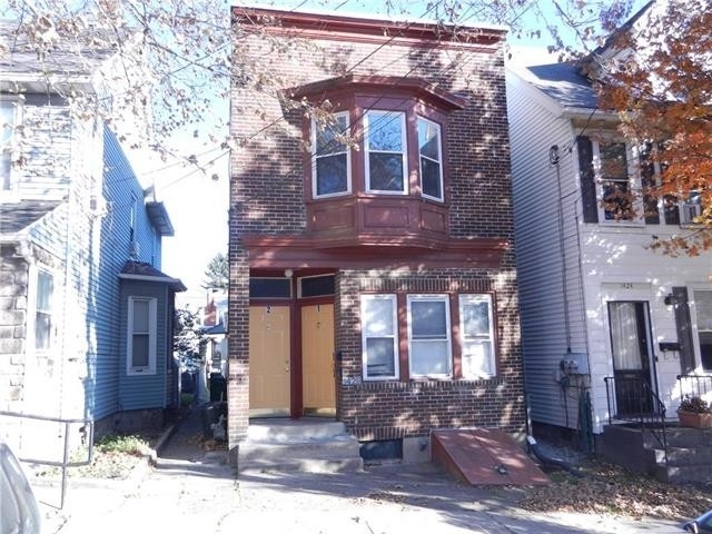 1428 Center Street - Photo 0