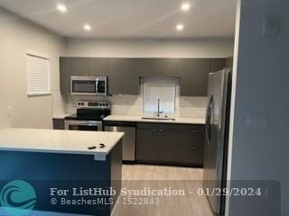 3050 Nw 68th St - Photo 13