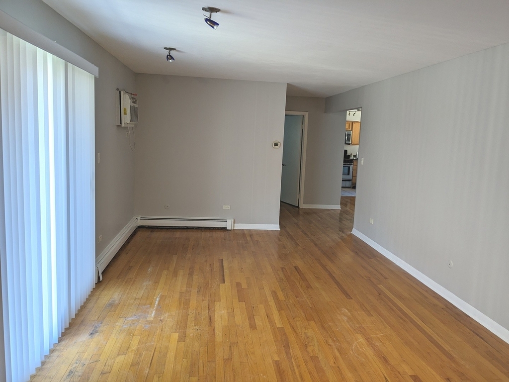 1727 W Touhy Avenue - Photo 2