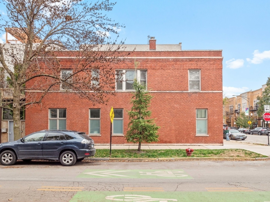 2156 W Roscoe Street - Photo 1