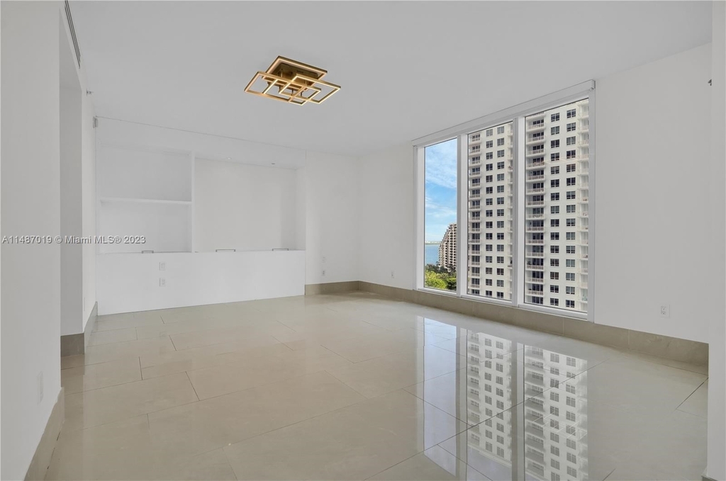 901 Brickell Key Blvd  #1604 - Photo 23