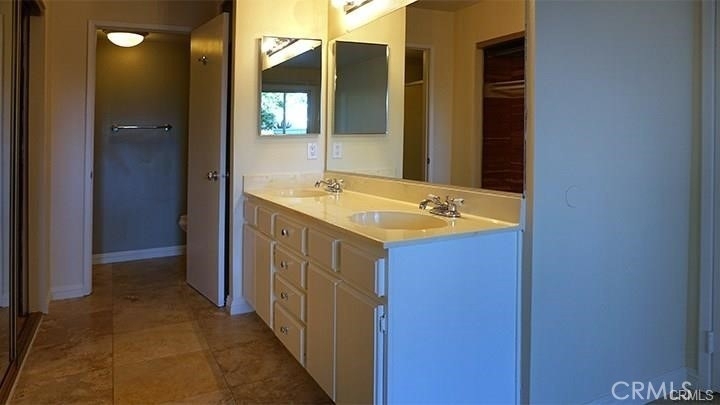 4210 Fiesta Way # 4 - Photo 10