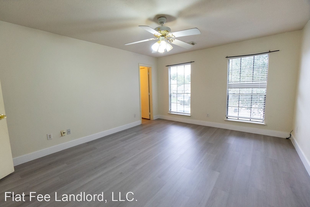 3923 Starbridge Point Lane - Photo 21