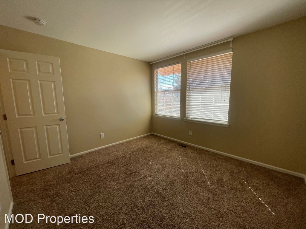 8825 Fiesta Terrace - Photo 33