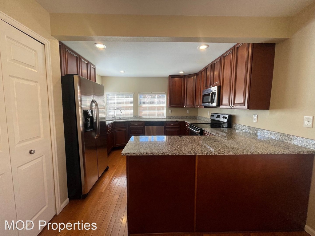 8825 Fiesta Terrace - Photo 11