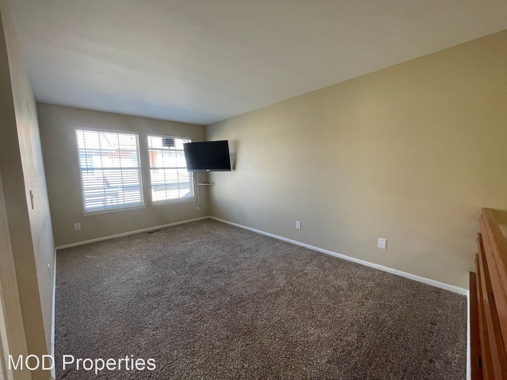 8825 Fiesta Terrace - Photo 21