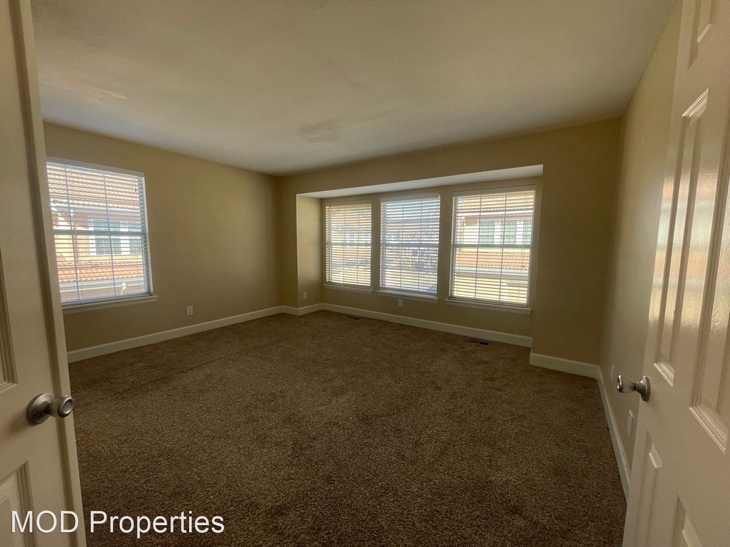 8825 Fiesta Terrace - Photo 24