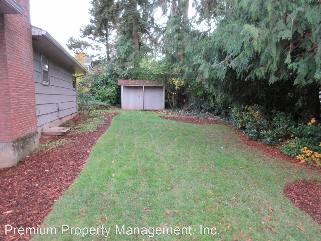 1310 Acacia Drive S - Photo 30