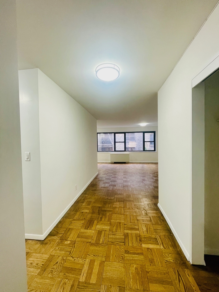 East 56th Street - Photo 0