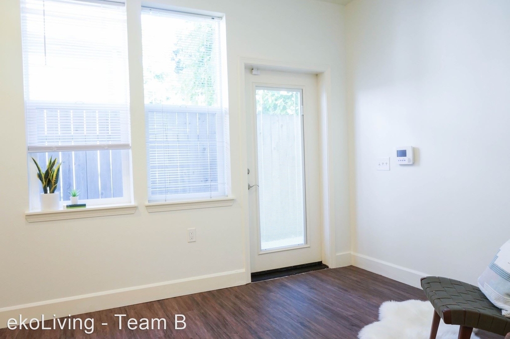 3724 N Vancouver Ave - Photo 5