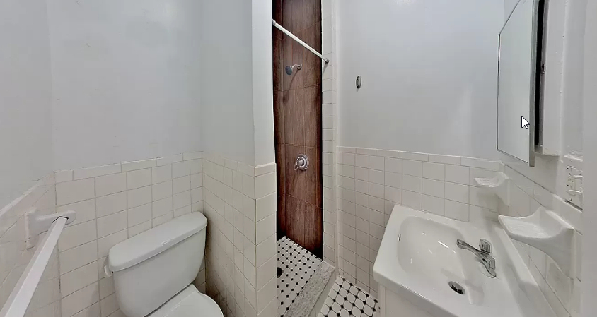 218 East 6th Street - Photo 5