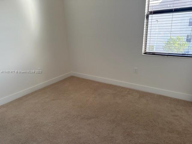 8151 Nw 104th Ave - Photo 11