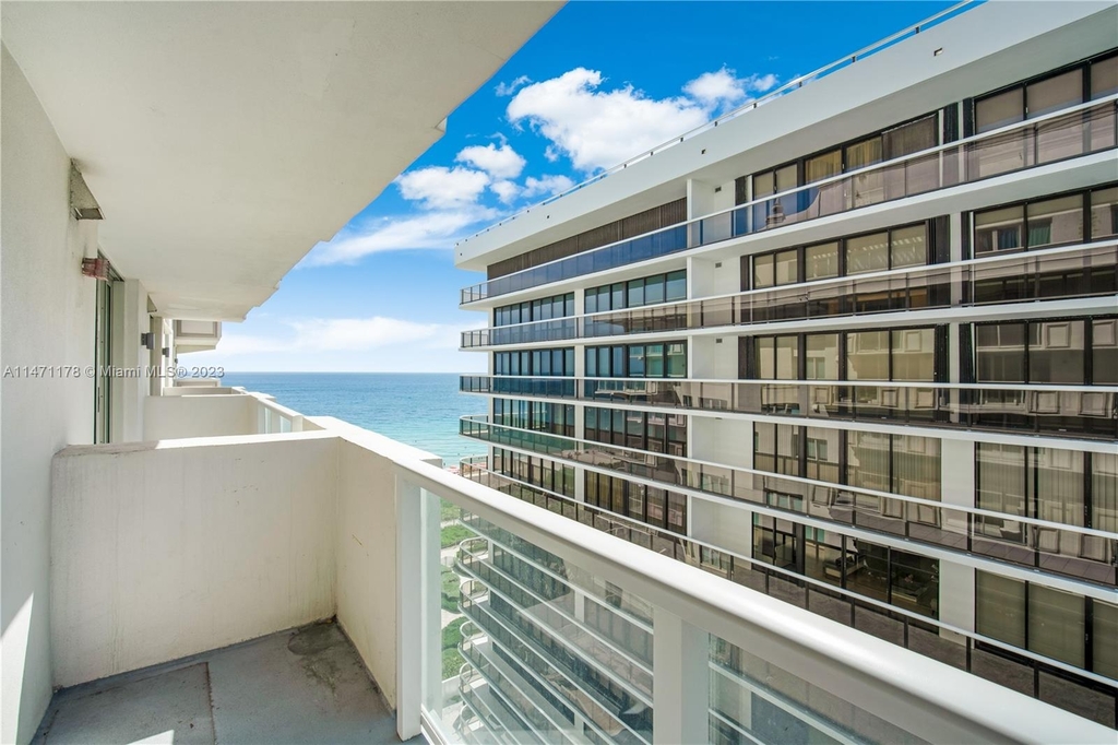 9499 Collins Ave - Photo 16