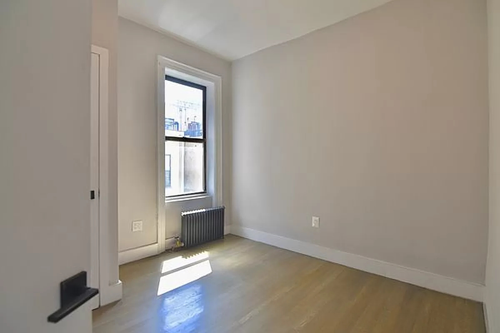 512 West 158th Street - Photo 4