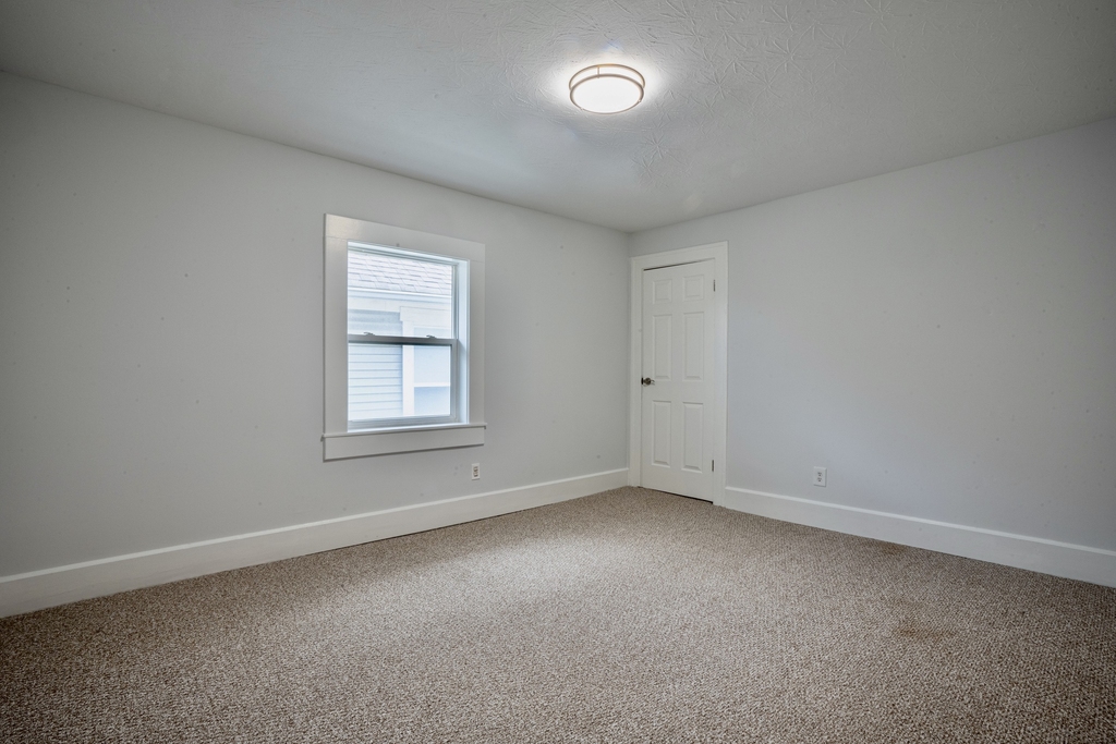 2323 Central Avenue - Photo 16