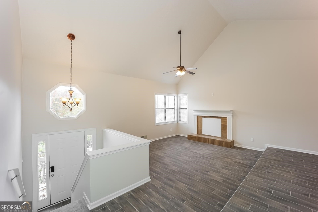 6166 Highview - Photo 2