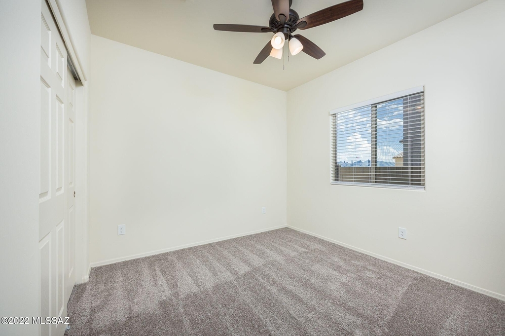 10830 W Claxton Drive - Photo 17