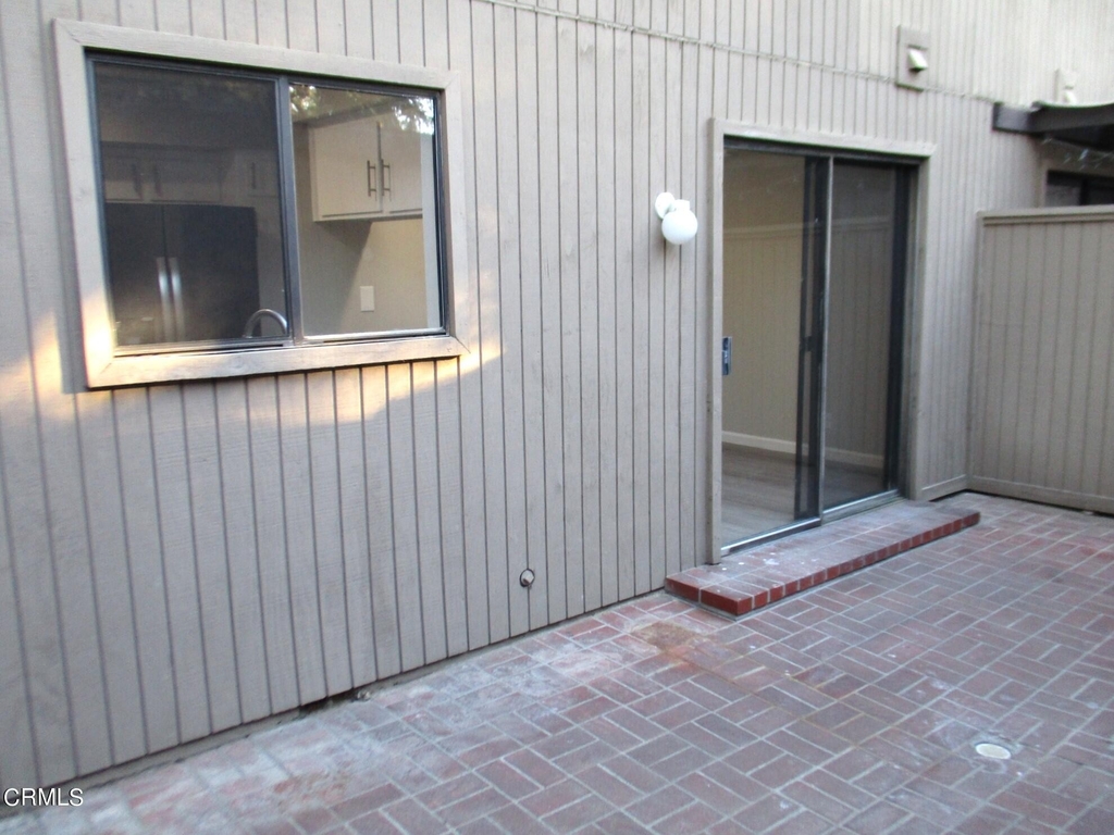 375 West Walnut Street - Photo 14