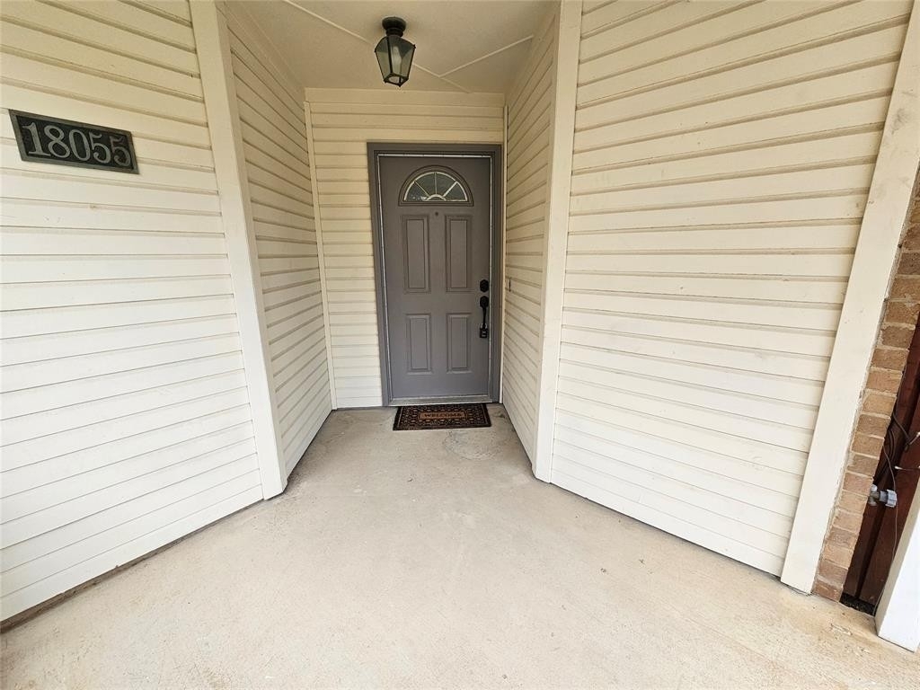 18055 Whispering Gables Lane - Photo 13